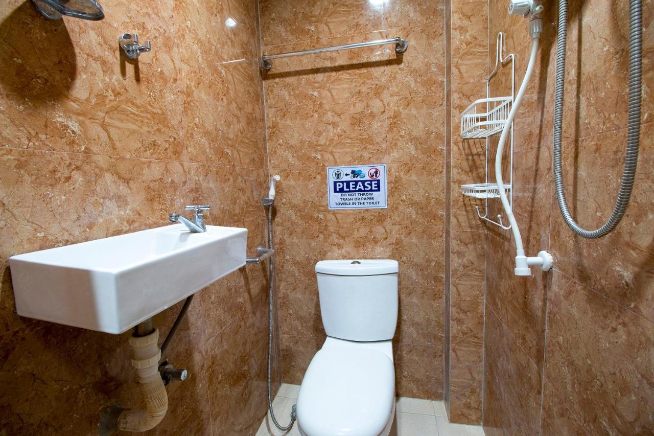 Oyo 788 Lisa'S Guesthouse 몰볼 외부 사진